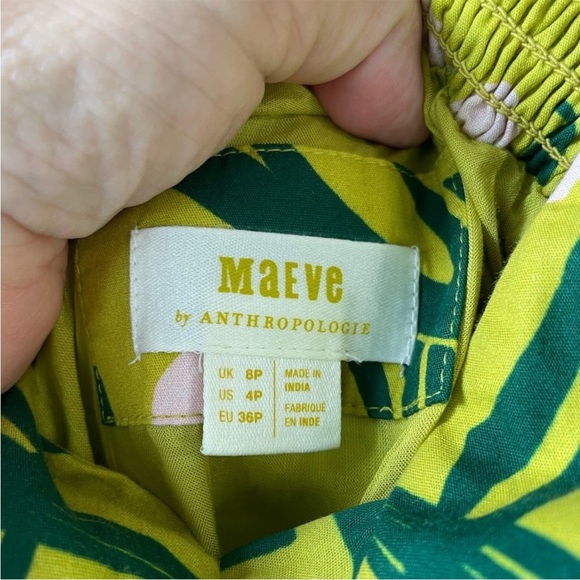 Maeve Puff-Sleeve Sweetheart Dress in Cherry Chartreuse - Picture 8 of 13